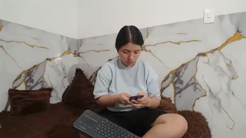 sara and thomas online show from 14, 12, 2025