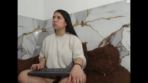 sara and thomas online show from 6, 1, 2026