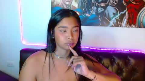 SARAHGIL online show from 27, 12, 2024