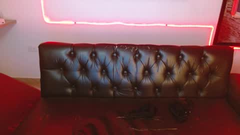 SARAHGIL online show from 8, 1, 2025