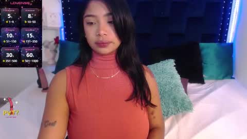 SARAHGIL online show from 8, 3, 2025