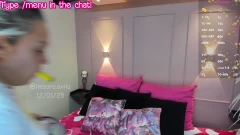 SaraAvila  online show from 12, 1, 2025