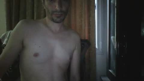 Snapshot of saraclit chatting on 19, 7, 2026 pass kika online show from 19, 7, 2026