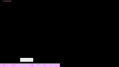 sarah IINDEPENDENT MODEL  online show from 4, 12, 2024