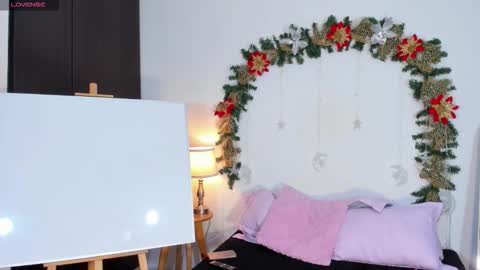 Snapshot of sarah__cinnamon chatting on 8, 1, 2026 sarah cinnamon online show from 8, 1, 2026