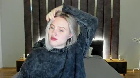 Sarah online show from 1, 1, 2025