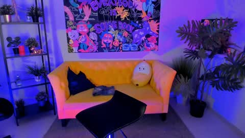 Divine Sarah NONUDE model online show from 7, 12, 2024