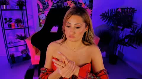 Divine Sarah NONUDE model online show from 12, 1, 2025