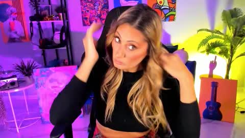 Divine Sarah NONUDE model online show from 16, 10, 2025