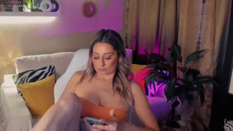Divine Sarah NONUDE model online show from 16, 5, 2026