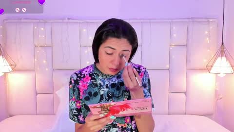 Snapshot of sarahsophia_ chatting on 22, 1, 2025 SARAH online show from 22, 1, 2025