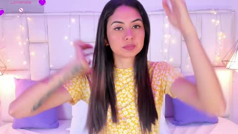 Snapshot of sarahsophia_ chatting on 24, 1, 2025 SARAH online show from 24, 1, 2025