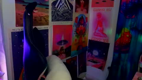 Sarah T online show from 15, 2, 2026