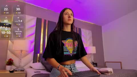 Sara Jonnes online show from 19, 10, 2025