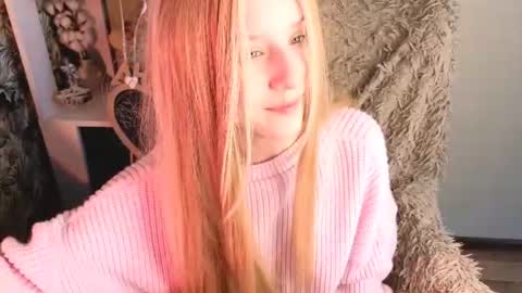 Snapshot of sarakaell chatting on 22, 7, 2026 Sara online show from 22, 7, 2026