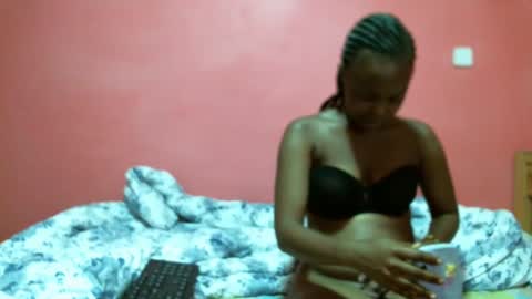 saramoh2 online show from 6, 3, 2025