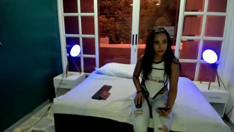 Snapshot of saramyers chatting on 19, 7, 2026 Sara online show from 19, 7, 2026