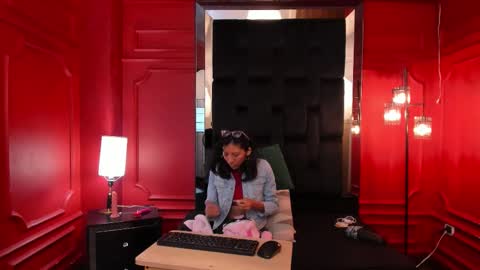 Sara and Edward online show from 3, 11, 2025