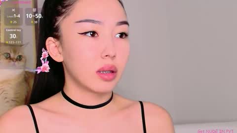 Mia online show from 30, 10, 2025