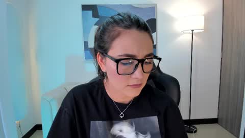 Snapshot of saraparkerx chatting on 14, 7, 2026 I am Sara online show from 14, 7, 2026