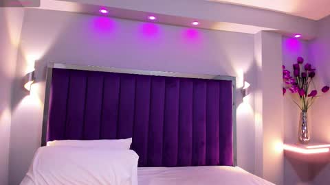 Sara   online show from 13, 9, 2025