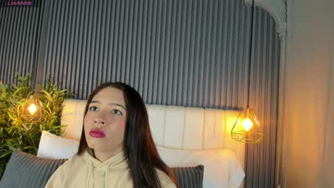 Sara   online show from 1, 12, 2025