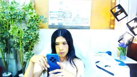 Snapshot of sarasofia44 chatting on 11, 7, 2026 Sara Sofia online show from 11, 7, 2026