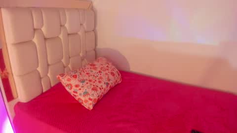 Snapshot of saratorresxx chatting on 24, 2, 2025 Sara online show from 24, 2, 2025