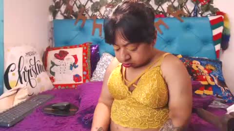 Sara Wills online show from 21, 12, 2025