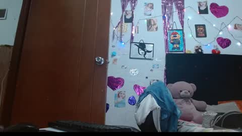 Snapshot of saray_extrovert1 chatting on 28, 12, 2024 Sara Jimenez online show from 28, 12, 2024