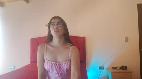 Snapshot of saray_honey1 chatting on 7, 2, 2026 saray online show from 7, 2, 2026