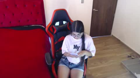 Snapshot of saray_honey1 chatting on 15, 3, 2026 saray online show from 15, 3, 2026