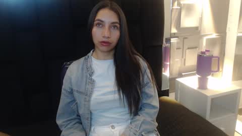 Saray Pink online show from 14, 1, 2026