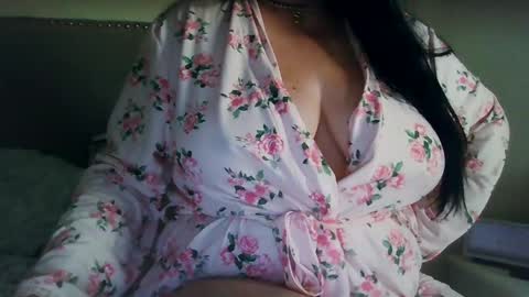 Sara online show from 4, 10, 2025