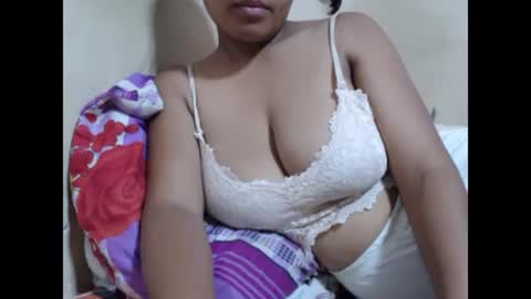 Snapshot of saronette chatting on 18, 1, 2025 saronette online show from 18, 1, 2025