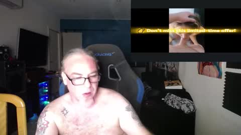 Giselle and Jay online show from 12, 10, 2025