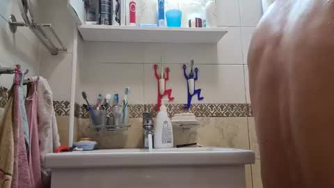 Snapshot of sasha999111 chatting on 24, 12, 2024 Eldak23 online show from 24, 12, 2024