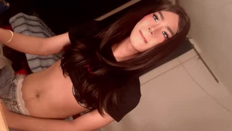 Snapshot of sasha_blade chatting on 11, 5, 2026 Sasha online show from 11, 5, 2026