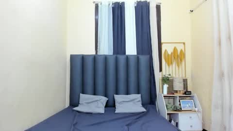 My name is Sasha I will be glad if you spend your time with me 3 you can DM me if you need me online show from 3, 1, 2025