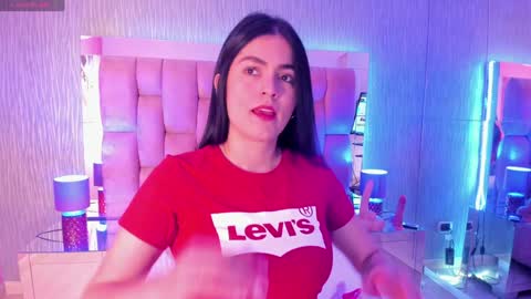 Camila  online show from 3, 2, 2025