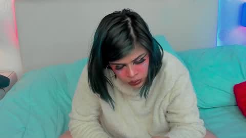 Snapshot of sashajune chatting on 10, 12, 2024 selene online show from 10, 12, 2024