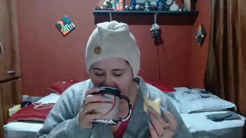 Snapshot of sasharosee2 chatting on 19, 1, 2026 S A S H A R O S E online show from 19, 1, 2026