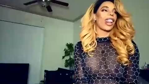 Snapshot of sashastrokes chatting on 27, 10, 2025 MISTRESS STROKES online show from 27, 10, 2025