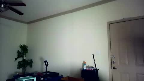 Snapshot of sashastrokes chatting on 4, 12, 2025 MISTRESS STROKES online show from 4, 12, 2025