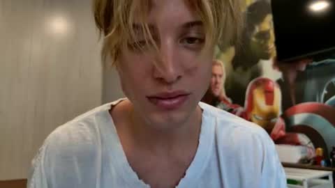 Snapshot of sashenkka chatting on 21, 6, 2026 Sasha -- online show from 21, 6, 2026