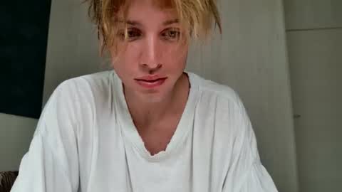 Snapshot of sashenkka chatting on 3, 7, 2026 Sasha -- online show from 3, 7, 2026