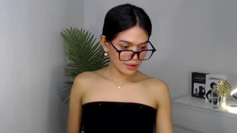 sassy_monie online show from 27, 1, 2025