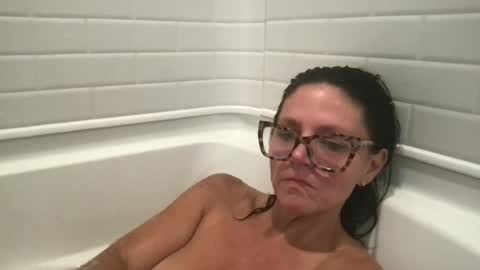 sassynsweetmilf online show from 4, 7, 2026