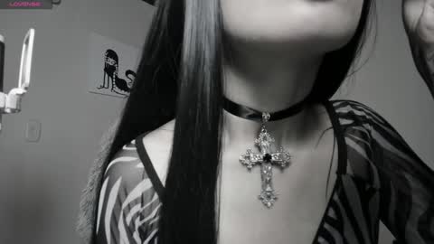 Snapshot of satanbabee_ chatting on 17, 1, 2025 im expecting 300 thumbs up on my altar online show from 17, 1, 2025