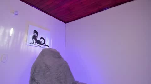 Snapshot of satanbabee_ chatting on 23, 1, 2025 im expecting 300 thumbs up on my altar online show from 23, 1, 2025